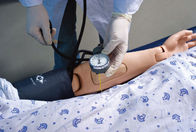Geavanceerd Volwassen Hoogtepunt - lichaamsmannetje dat Modelsimulatie met CPR, BP-Meting verzorgt